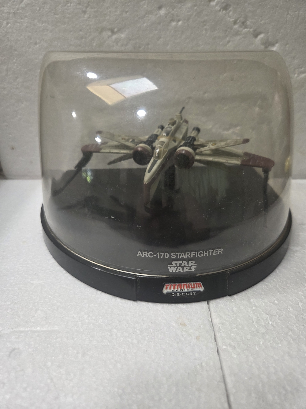 Star Wars ARC-170 Starfighter Diecast Titanium Series